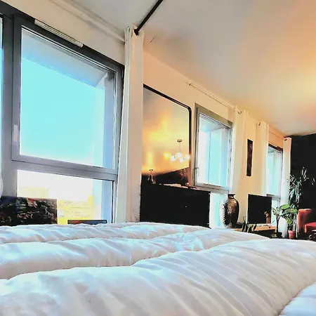 Loft Paisible Avec Vue Sur La Tour Eiffel Apartment *